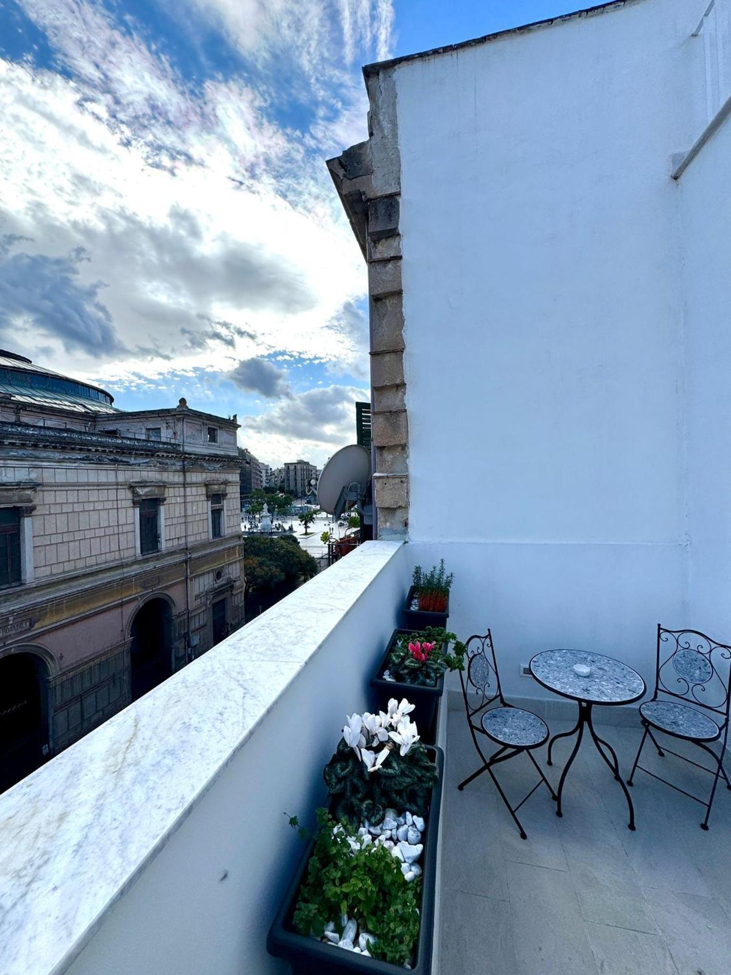 Politeama'S Home - Luxury Apartment Palermo Esterno foto
